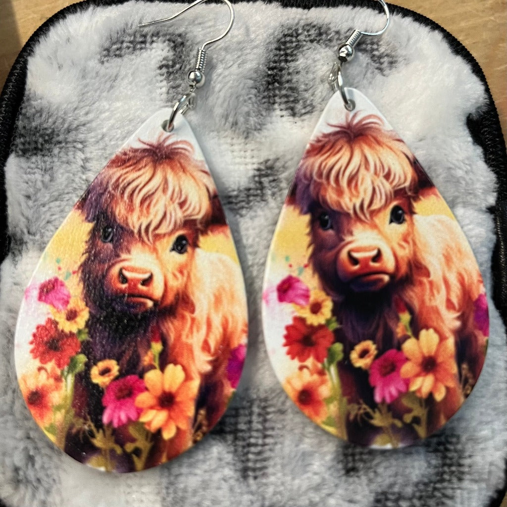 Water drop highland cow earrings