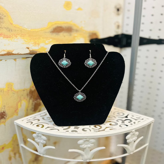 Joana Necklace Set